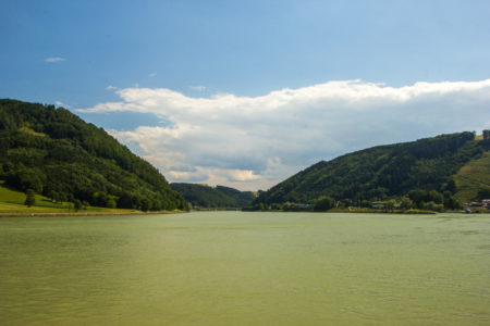 Vale do Rio Danúbio em Grein, Áustria